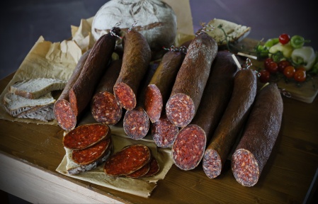 A fesztivál vendéglőseinél garantáltan csabai ízesítésű lesz a sült kolbász