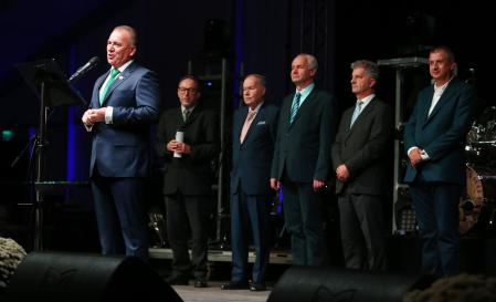 A kolbászút összeköti a két fővárost