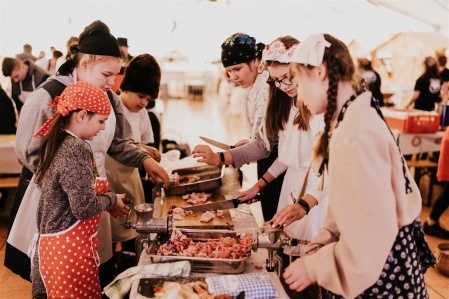 Mindenki ingyen élvezheti a fesztiváli hangulatot csütörtökön