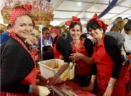 A Csípős Csajok kolbászegyetemre is mennének