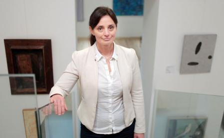 A helyettes államtitkár tornával készül a kolbászok zsűrizésére